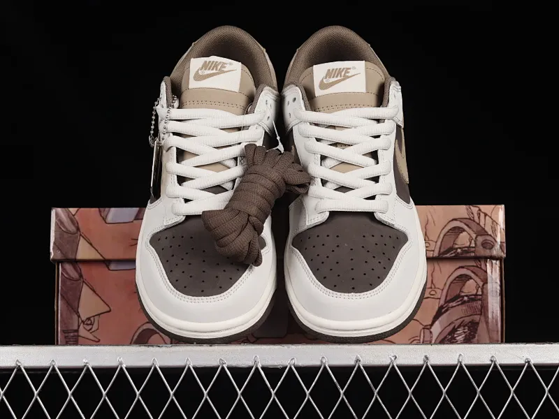 All Categories Nk SB Dunk Series Nk SB Dunk Low Low-top sneakers Otomo Katsuhiro x Nk SB Dunk Low "Steamboy OST" Otomo Katsuhiro co-branded SB low-top sports and leisure sneakers LF0039-031